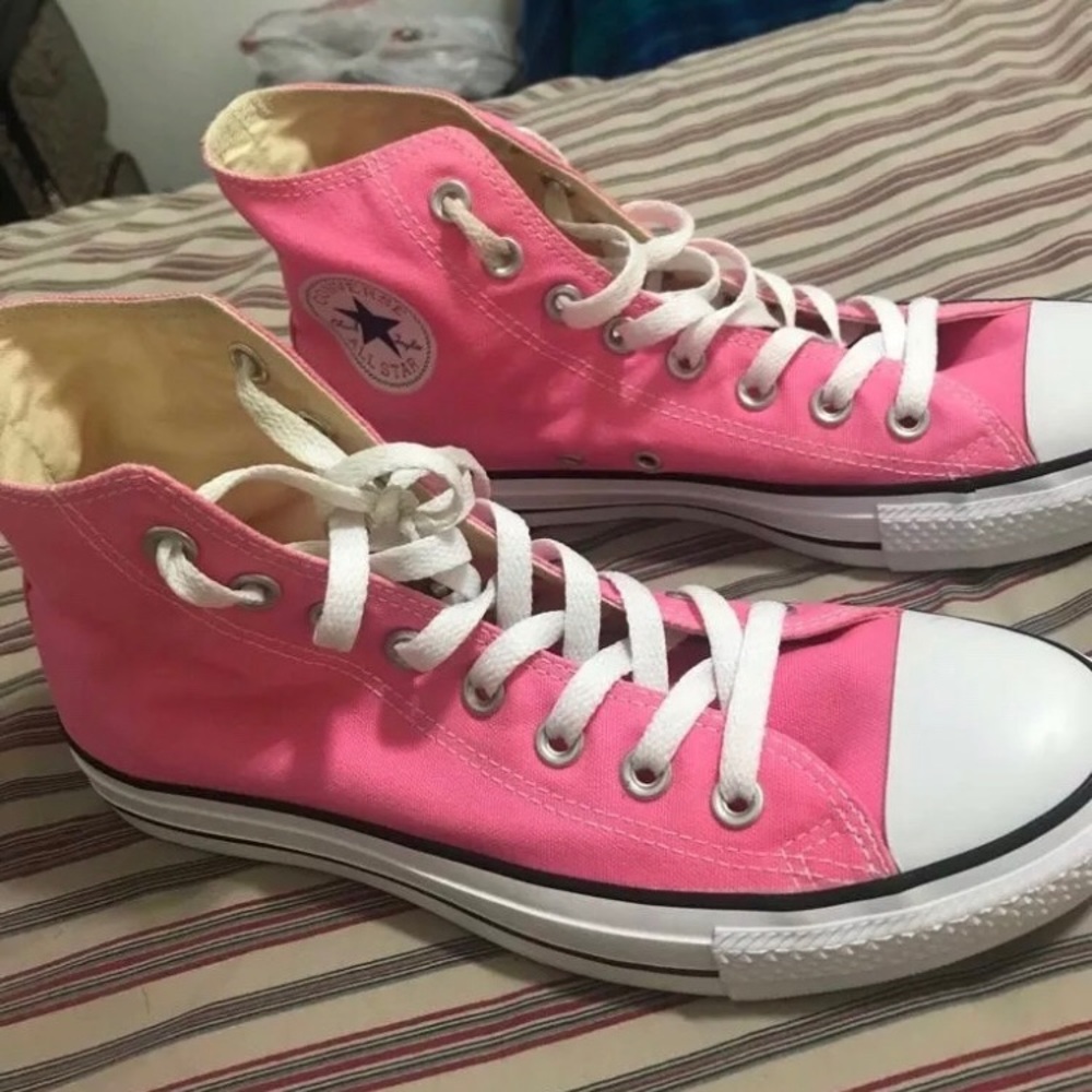Converse ChuckTaylor All StarCanvas SneakersWoman